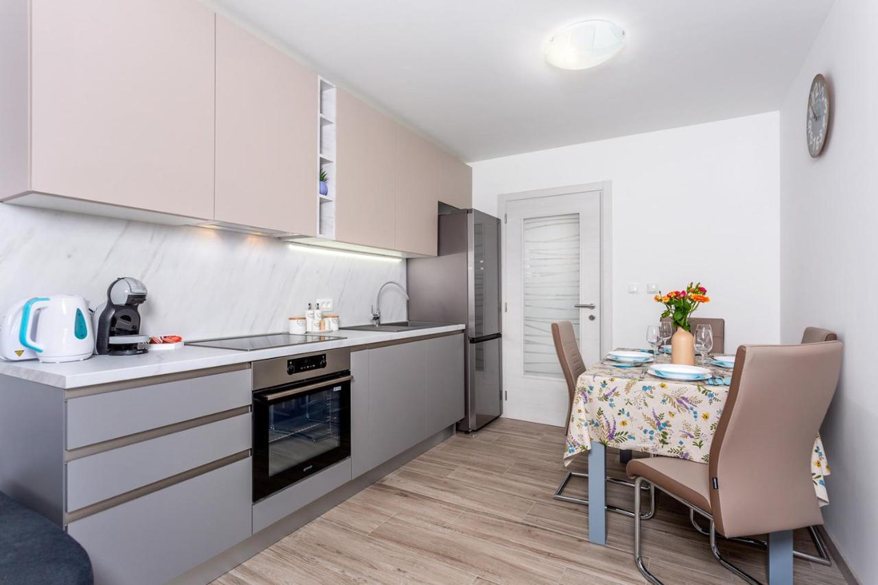 Kvarner Bay - Apartments 2 & 4 Rijeka Dış mekan fotoğraf