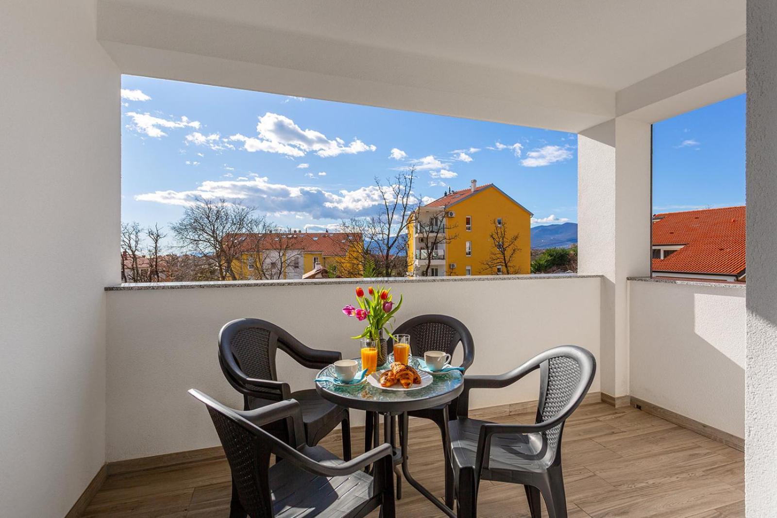 Kvarner Bay - Apartments 2 & 4 Rijeka Dış mekan fotoğraf